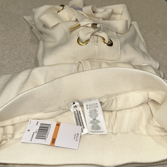 NWT Michael Kors Winter Set - Picture 9 of 10